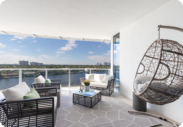 Rooftop Bar with City View